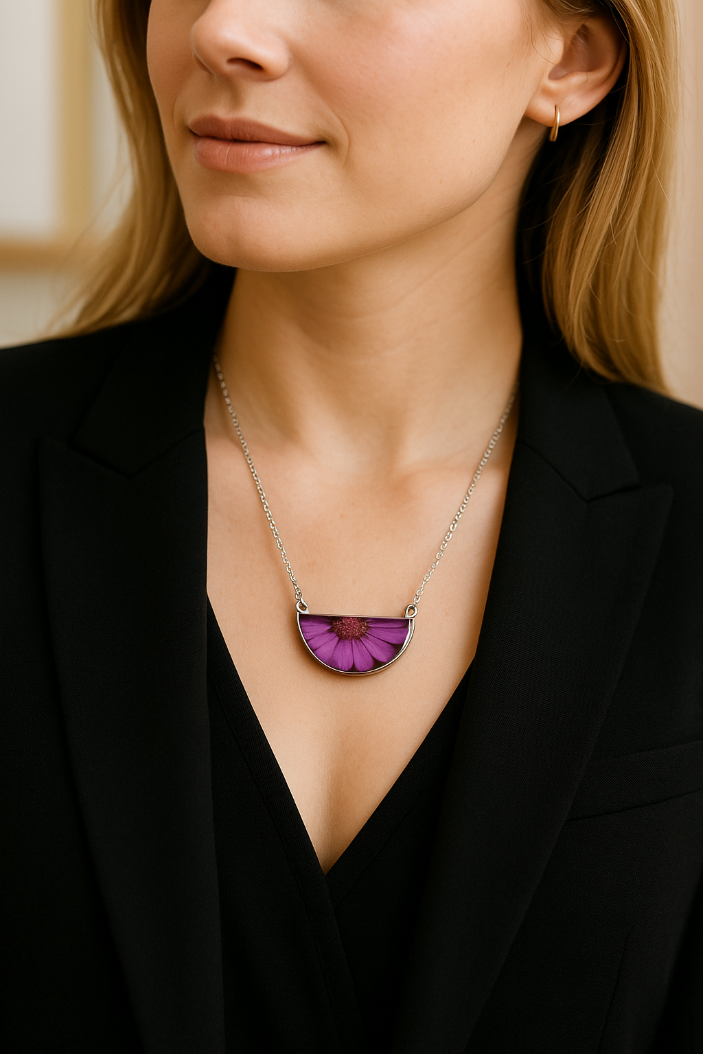 FLO's Blushing Daisy Resin Pendant