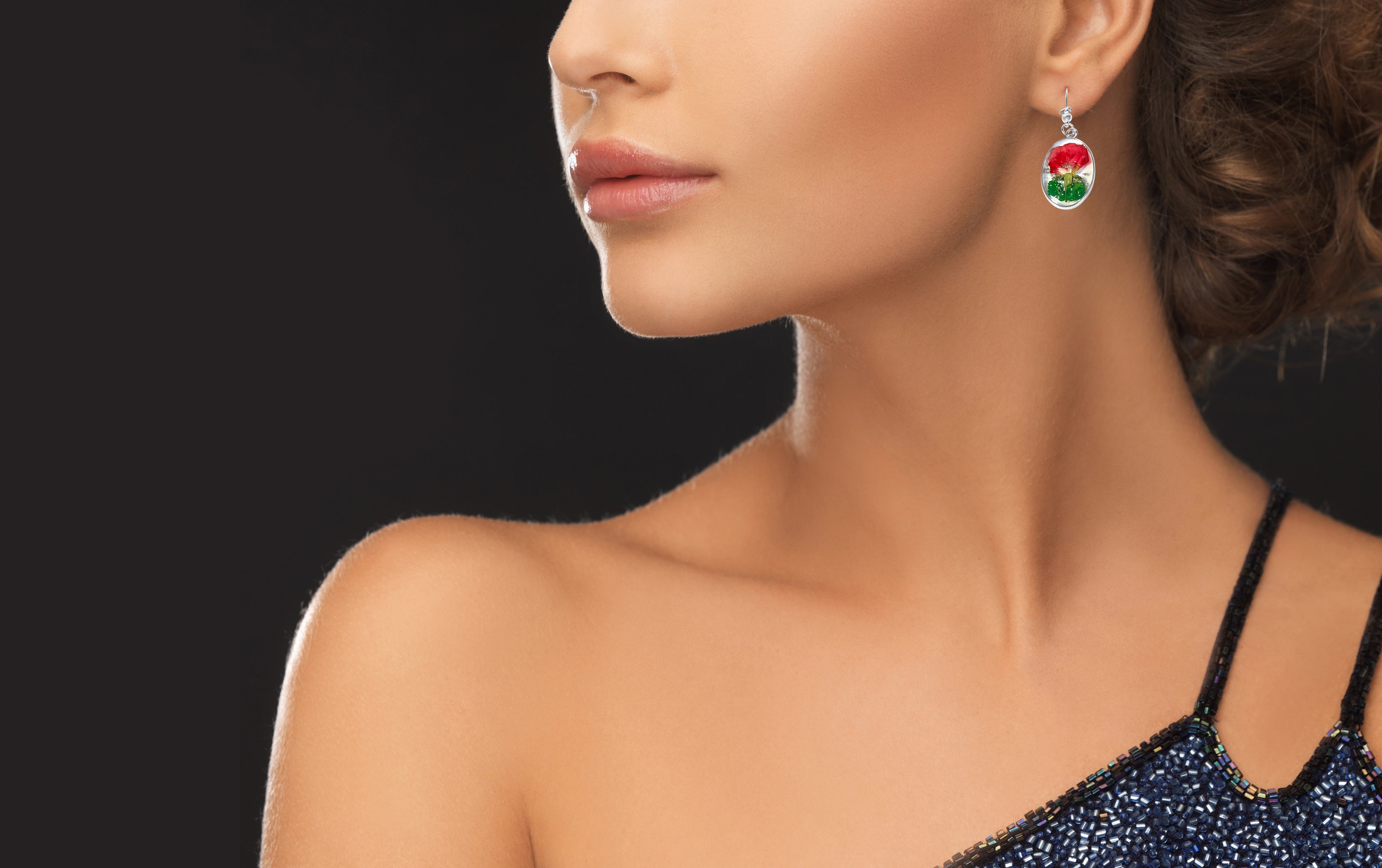 FLO's Everlasting Rose Jewelry Set