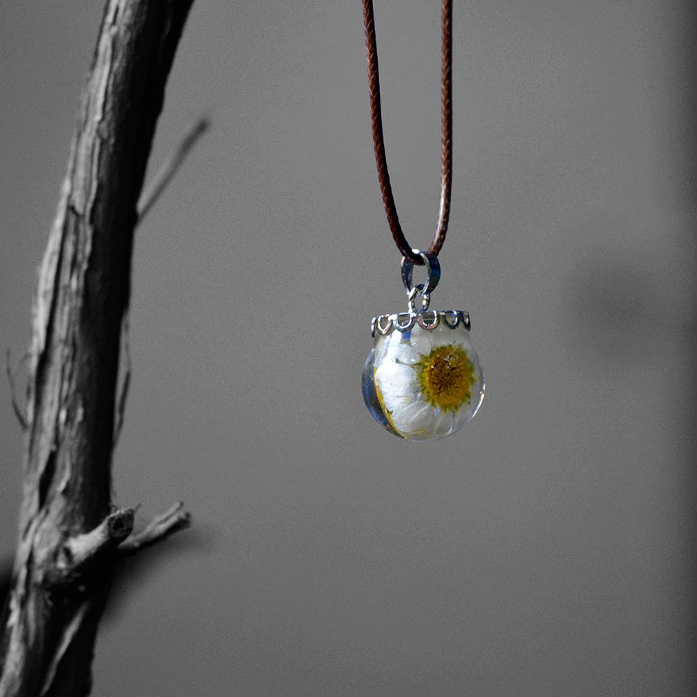 FLO's Hushed Whites Real Dried Flower Necklace