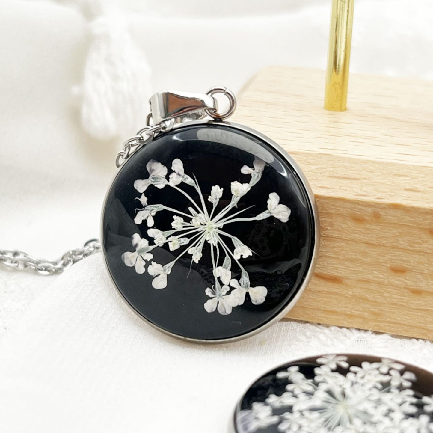 FLO's Midnight Bloom Pendant
