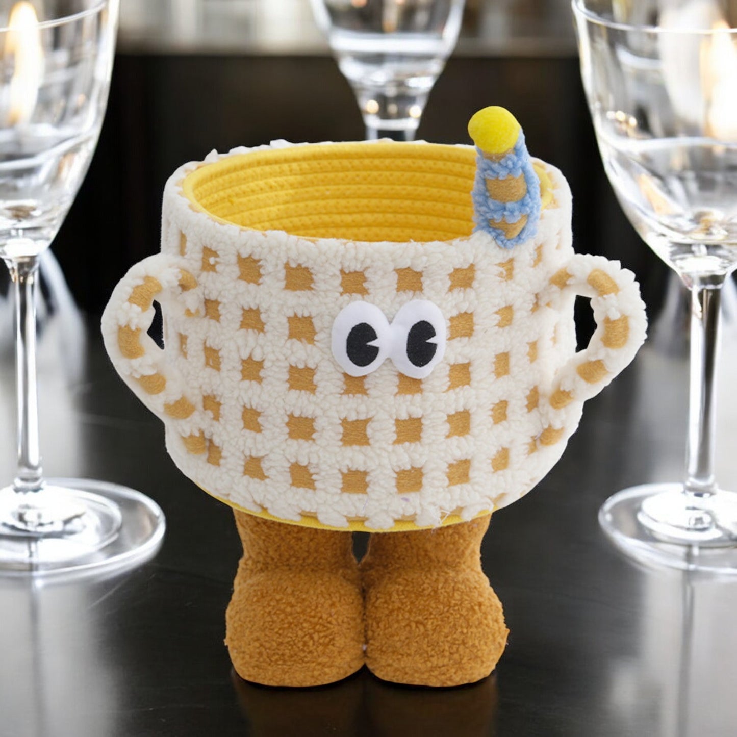 Peek-a-Boo Footed Crochet Basket