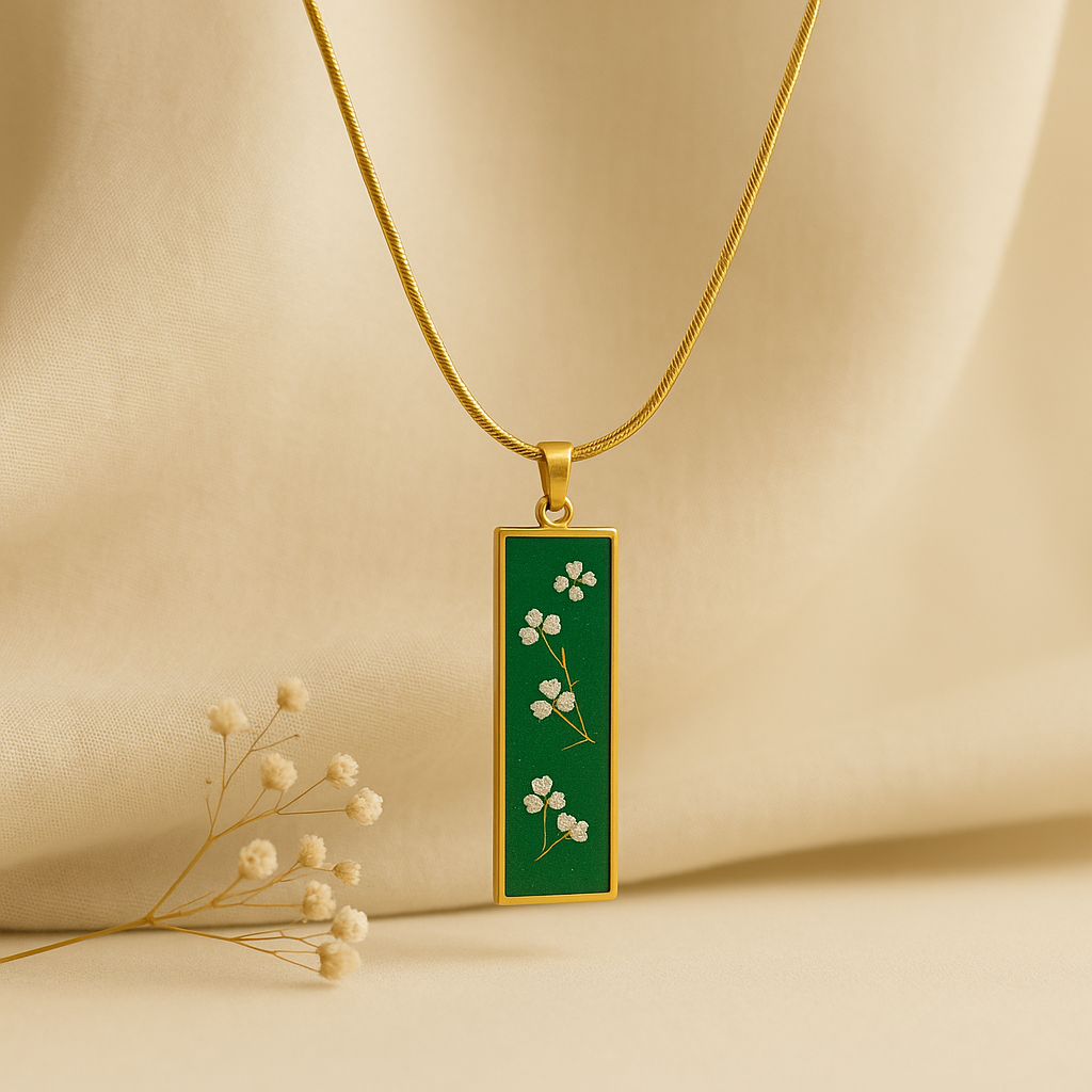Emerald Grace Queen Lace Pendant