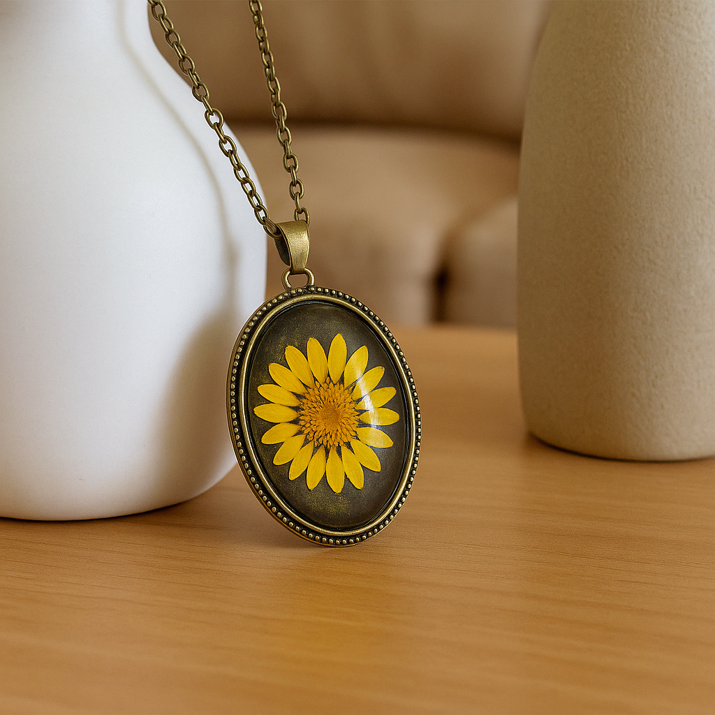 FLO's Radiant Diurnal Real Dried Flower Necklace