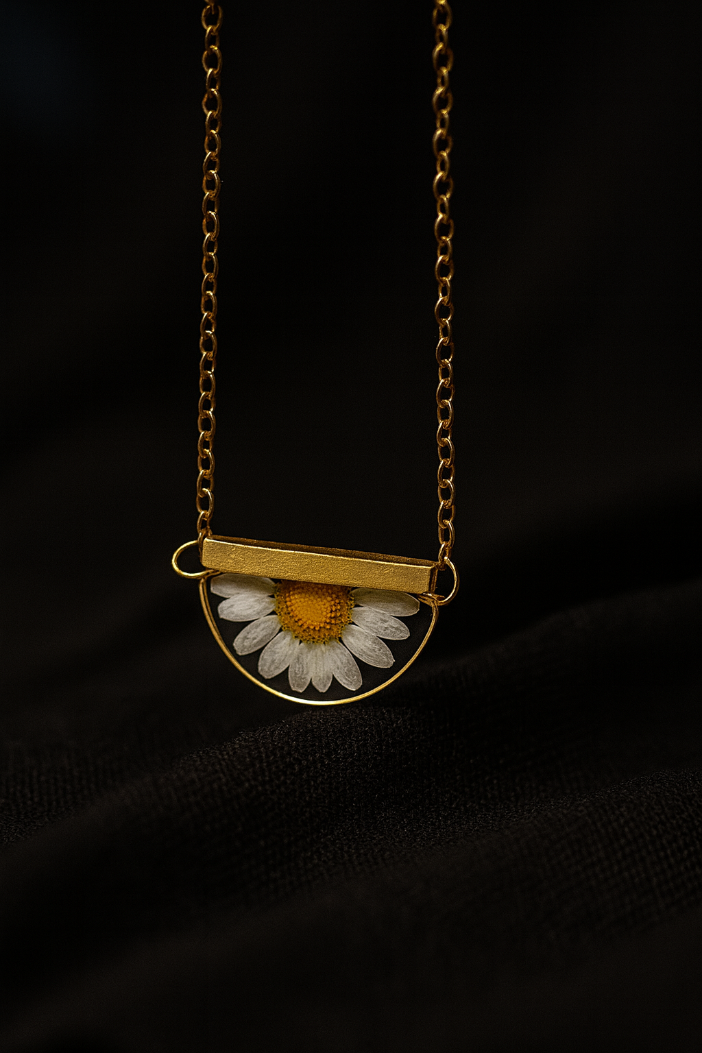 FLO's  Golden Daisy Glow Pendant