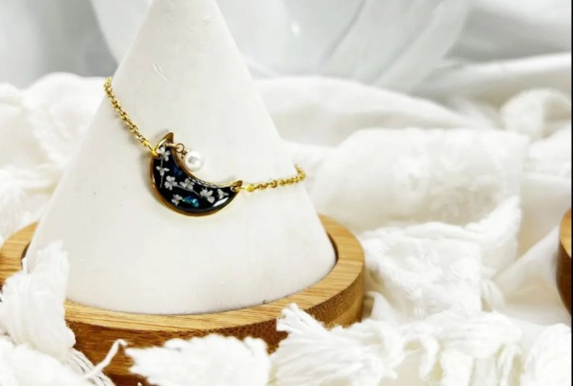 FLO's  Celestial Elegance Jewelry Set
