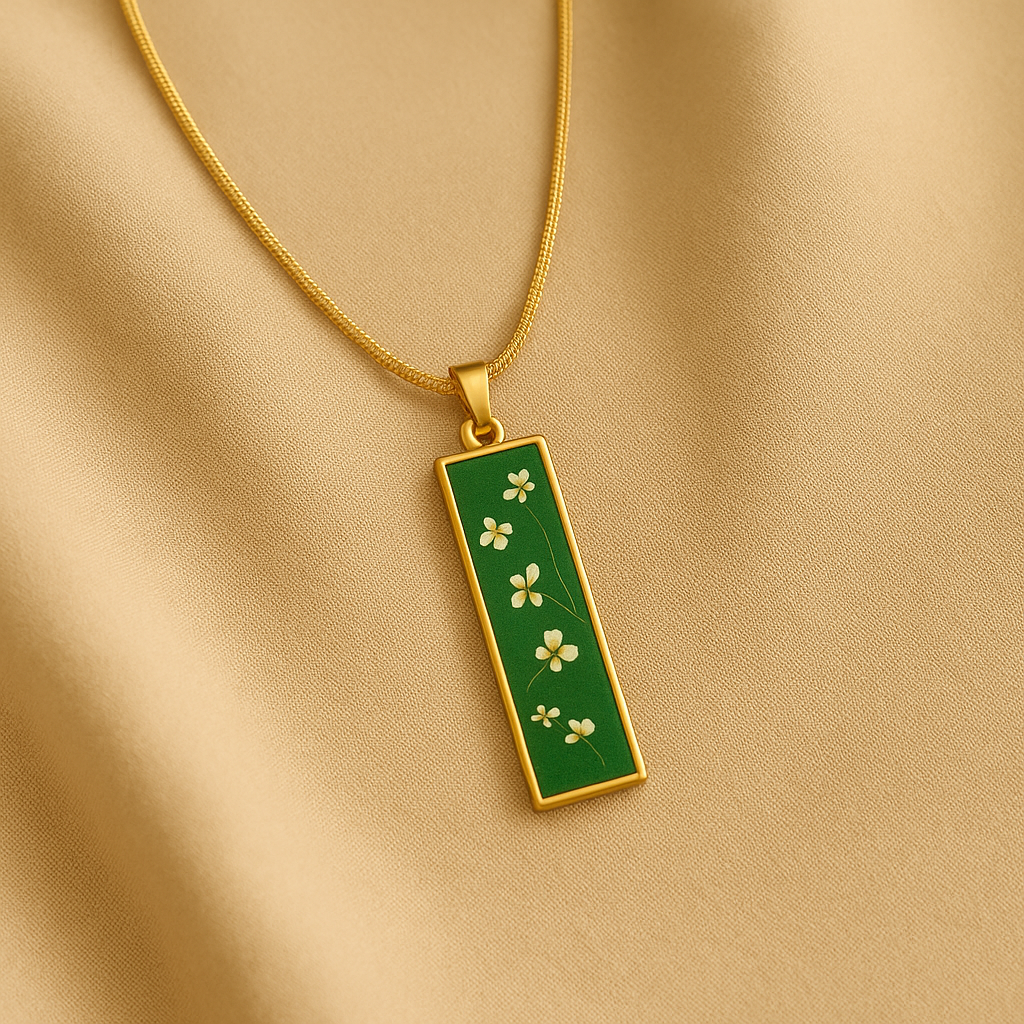 Emerald Grace Queen Lace Pendant