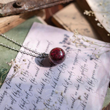 FLO's Sonnets of Love - Roselet Necklace