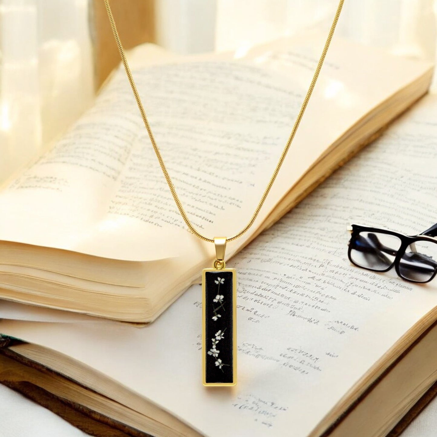 FLO's Nyx Unisex Necklace