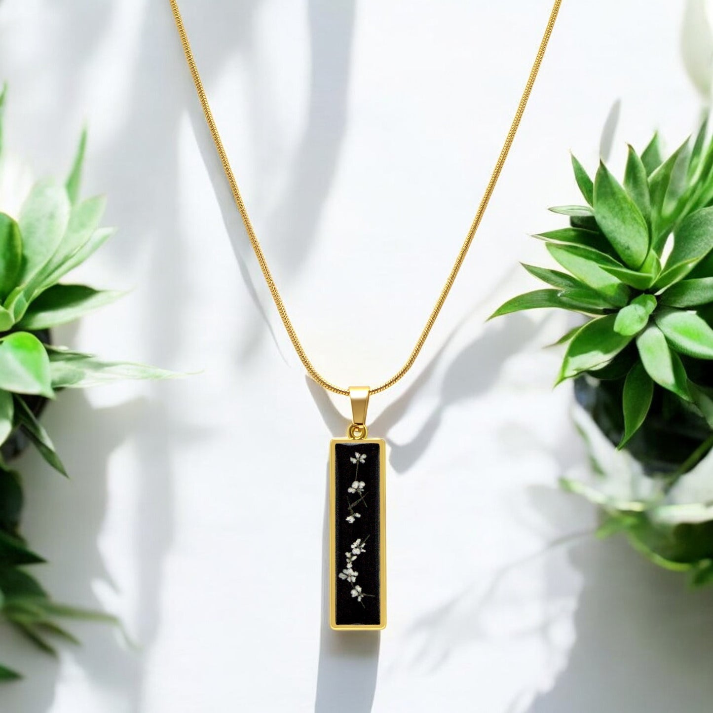 FLO's Nyx Unisex Necklace