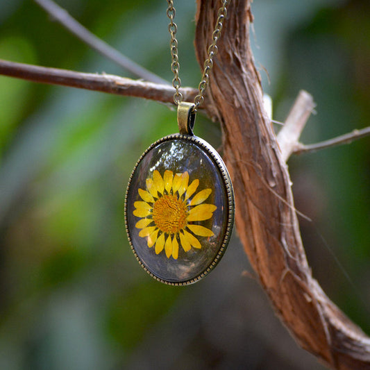 FLO's Radiant Diurnal Real Dried Flower Necklace