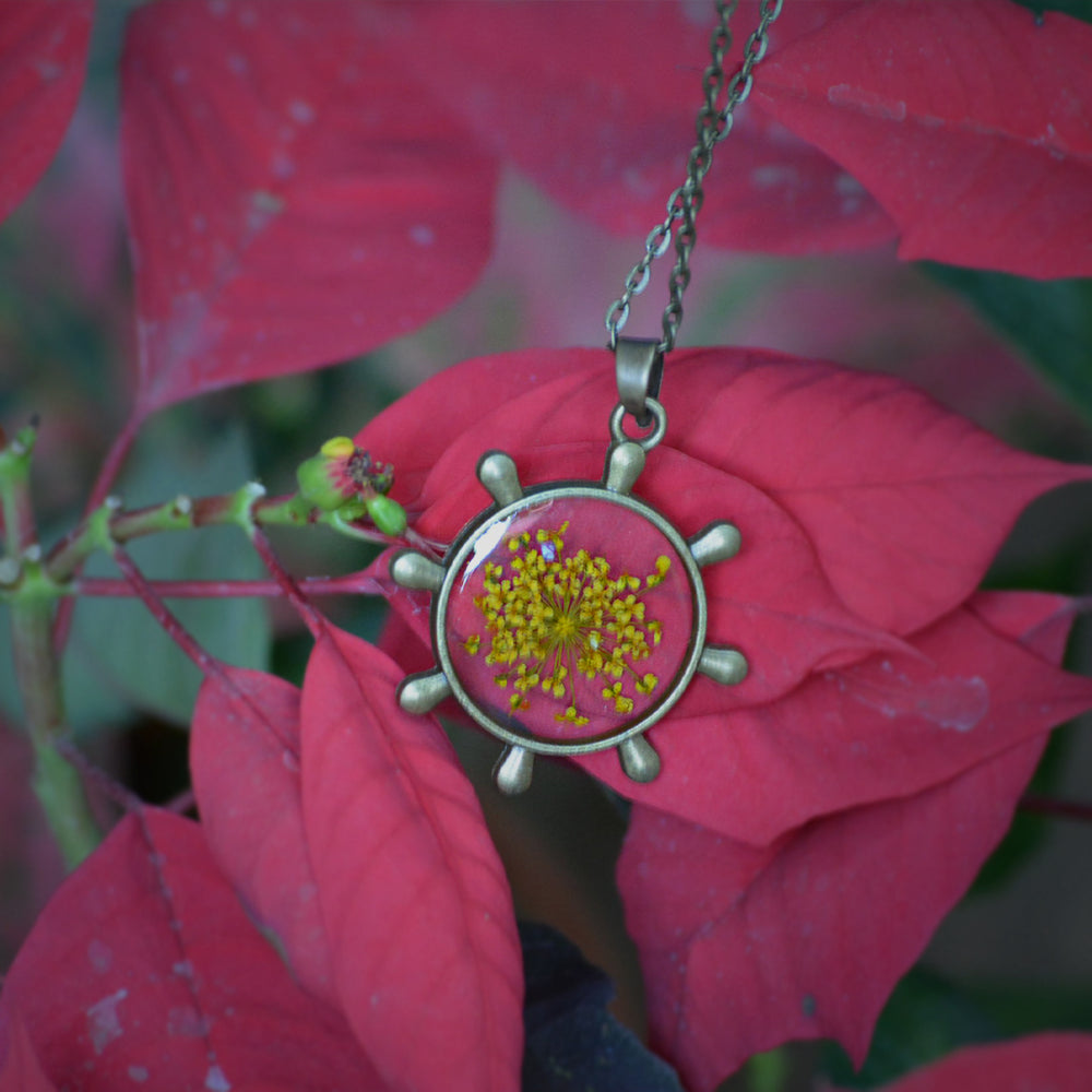FLO's Saffron Stars Real Dried Flower Necklace